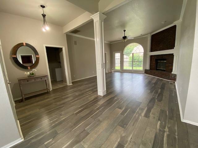 Building Photo - 18320 Chestnut Oak Dr