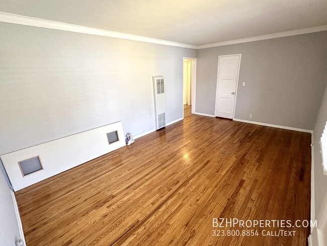 Foto del edificio - Charming 1Bed 1 Bath In North Hollywood