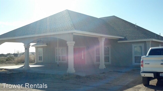 Building Photo - 4 br, 2 bath House - 142 Reata Loop