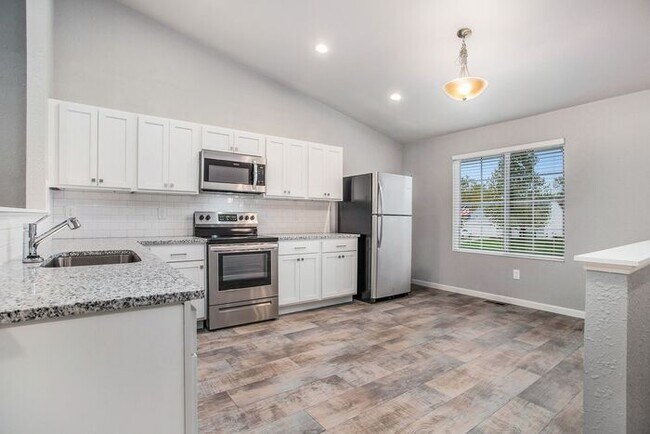 Building Photo - 309 E Michigan Ave