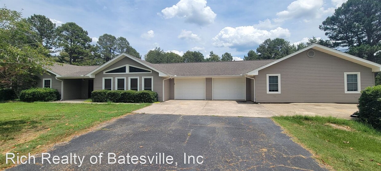 Primary Photo - 3 br, 2 bath House - 521 Old Fort Road
