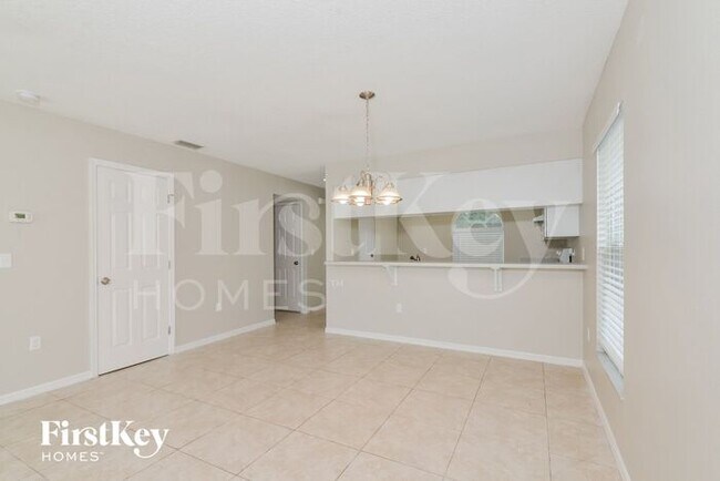 Foto del edificio - 5265 Birch Ave