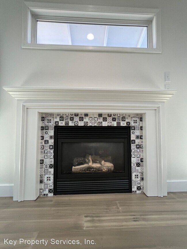 Foto del edificio - 2 br, 2 bath House - 5120 NE 76th Ave