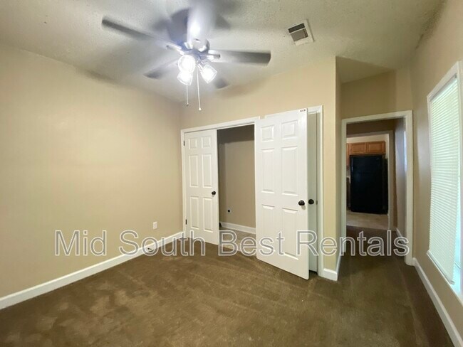 Foto del edificio - 2701 Lincoln Ave