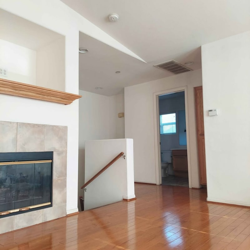 Building Photo - 139 Elora Ln