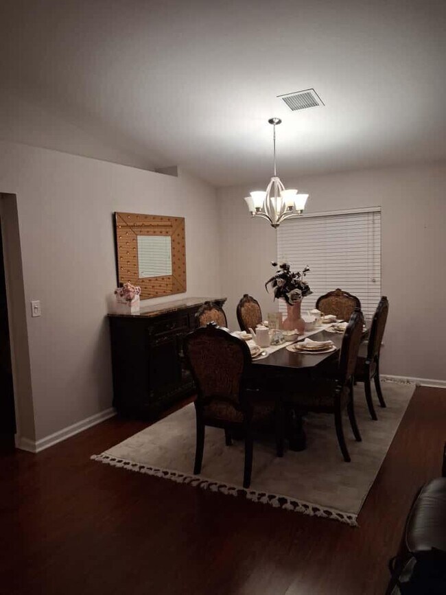 Foto del edificio - 3661 SW Camastro St