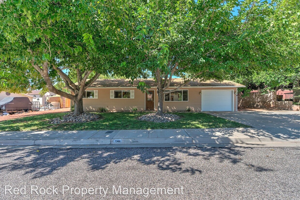 Primary Photo - 4 br, 2 bath House - 1342 W 580 N