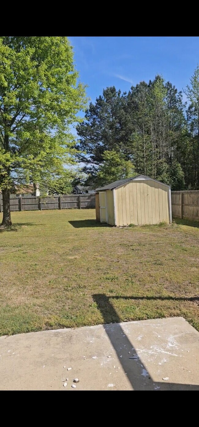 Foto del edificio - 442 Northwoods Dr