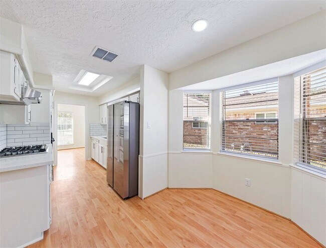Foto del edificio - 14006 Briarworth Dr