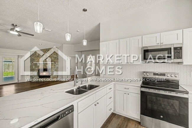 Building Photo - 9659 Stanford Bridge Dr