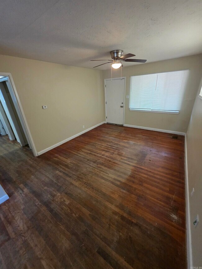 Building Photo - 89 Broadmoor Dr