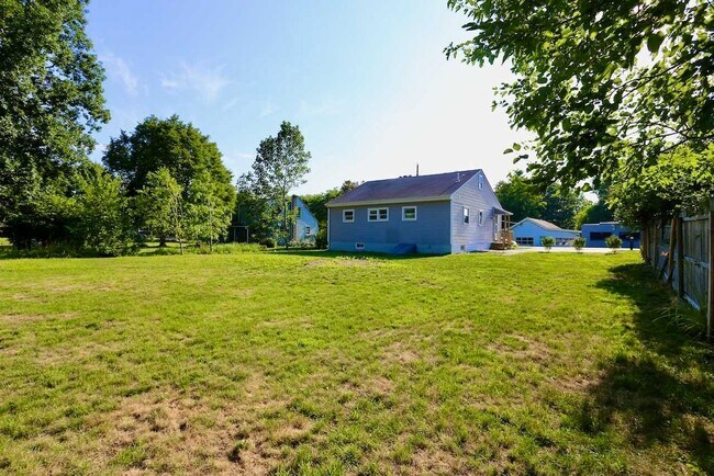 Building Photo - 146 Overlook Rd