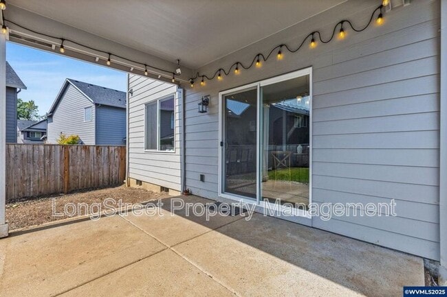 Building Photo - 7177 SE Sarah Dr