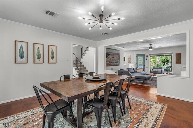 Foto del edificio - 1602 Rock Creek Dr
