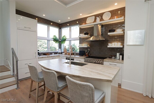 Foto del edificio - 675 2nd St S