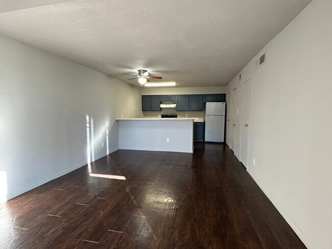 Foto del edificio - 10001 Westpark Dr