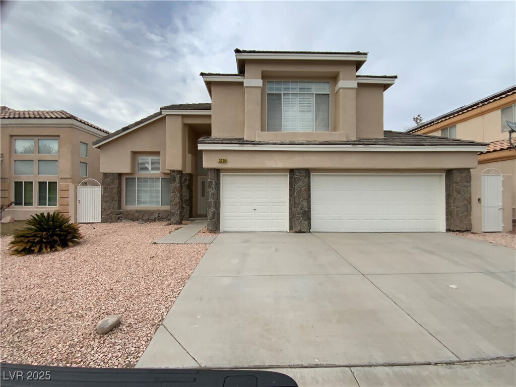 Foto principal - 3030 Cooper Creek Dr