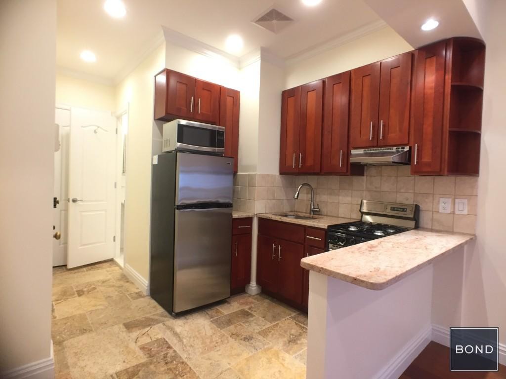 Primary Photo - 1057 1st Avenue