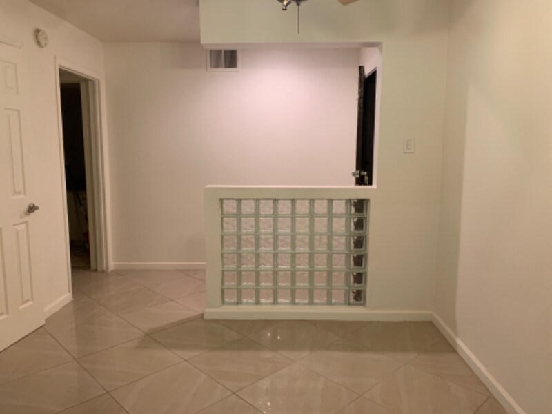 Foto principal - 2516 Commonwealth St