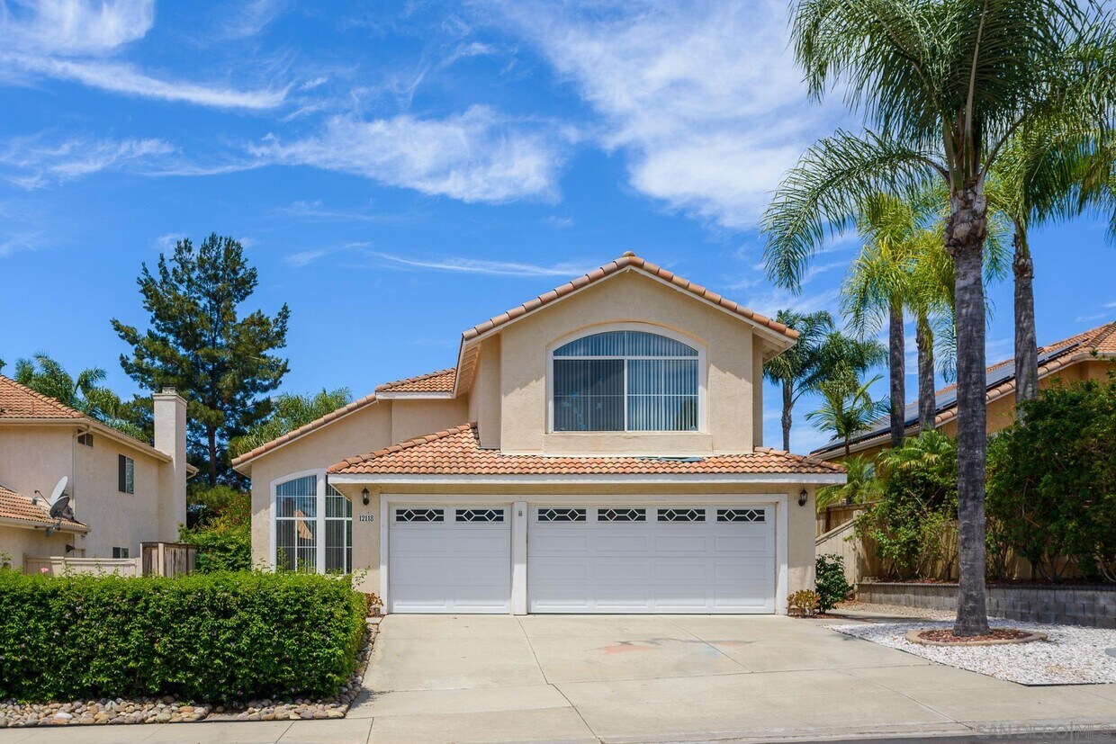 Foto principal - 12118 Darkwood Rd