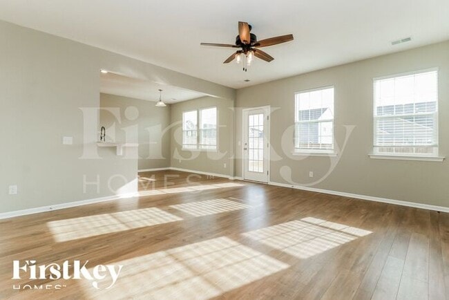 Foto del edificio - 189 Daniels Creek Cir