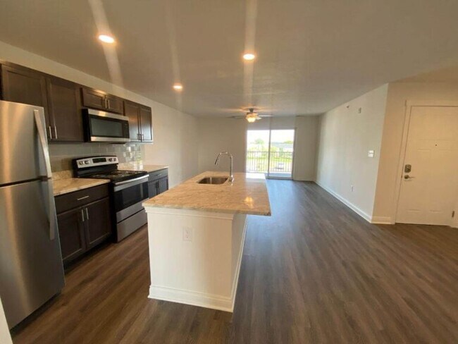 Foto del edificio - Amelia Place Apartments