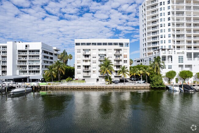Foto del edificio - Island Place