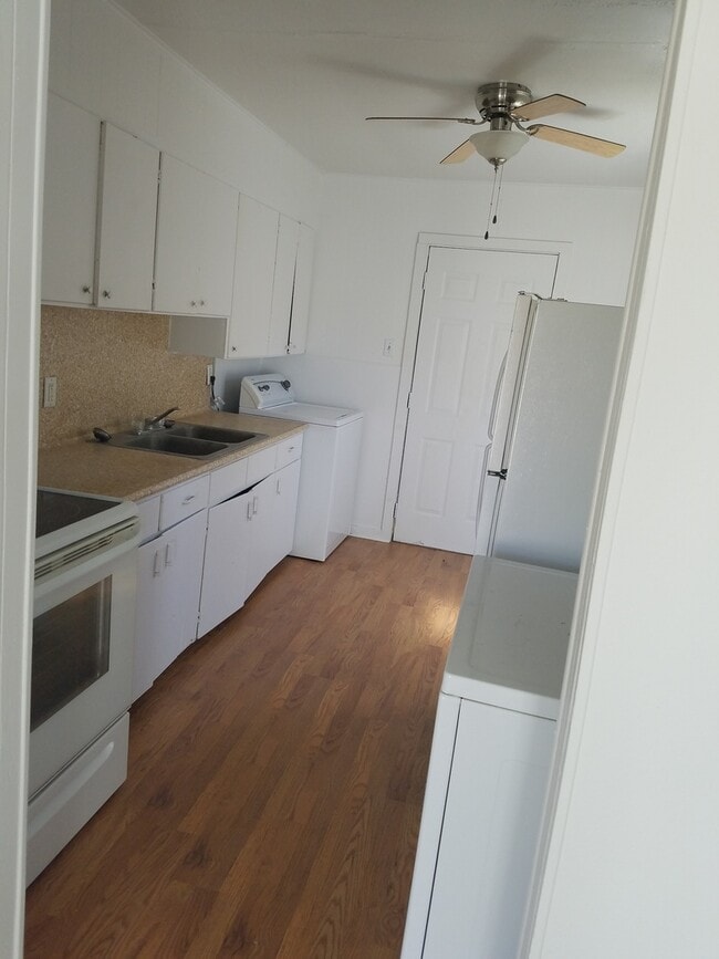 Foto del edificio - HOME LOCATED NEAR COLLEGE