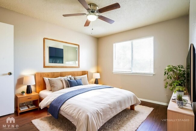 Building Photo - 12800 Tomanet Trail