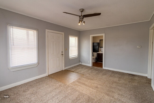 Building Photo - 4709 Coronado Ave