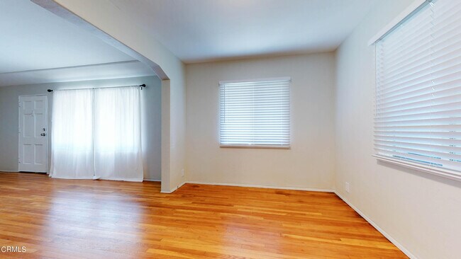 Foto del edificio - 8735 Oswego St