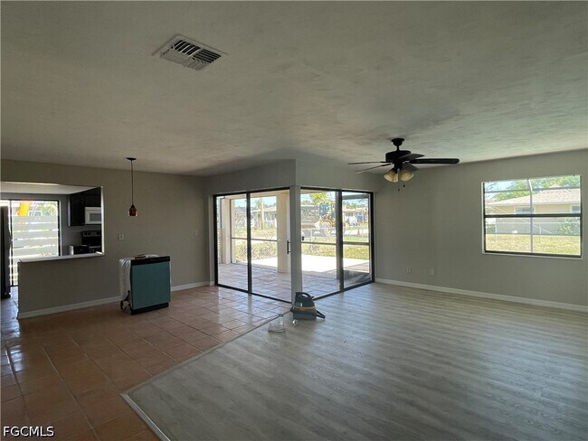 Foto del edificio - 4003 SE 2nd Ave