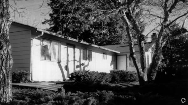 Foto del edificio - 3300 Kauffman Ave
