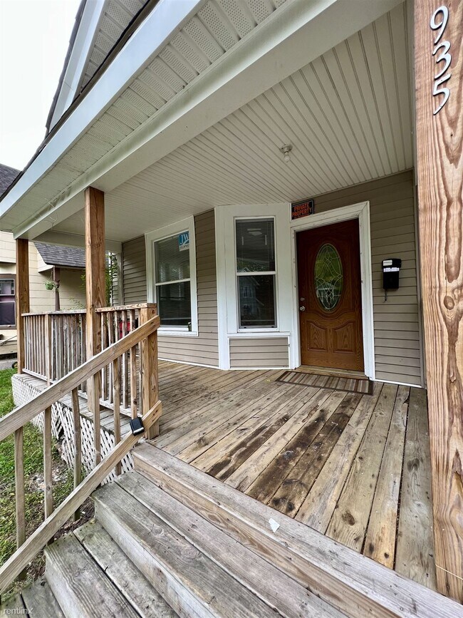 Foto del edificio - 1 br, 1 bath House - 935 Prospect Avenue N...