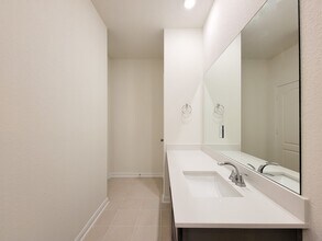 Building Photo - 2815 Lyra Ct Building Photo - 2815 Lyra Ct