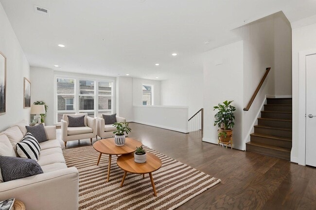 Foto del edificio - 13367 Launders St