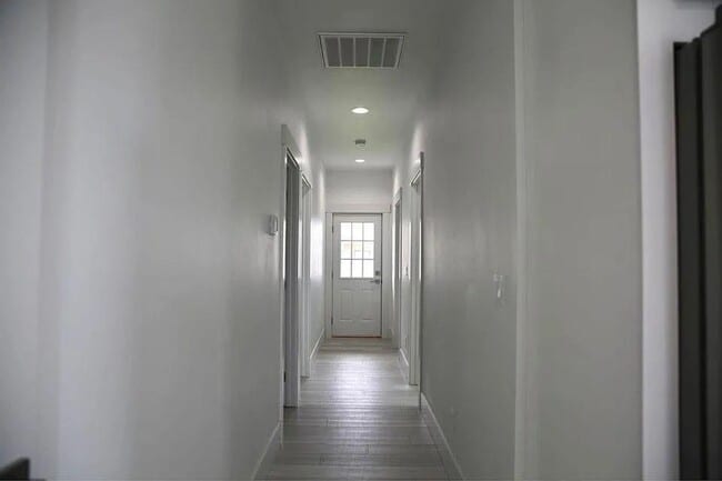 Foto del edificio - Modern Duplex for Rent