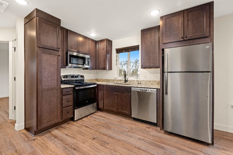 Foto principal - 1335 SE Jetty Ave