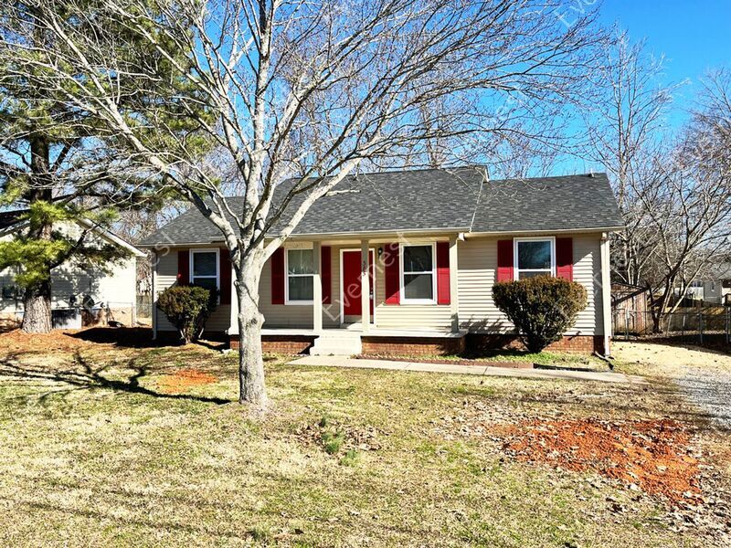 Primary Photo - 385 Donna Dr