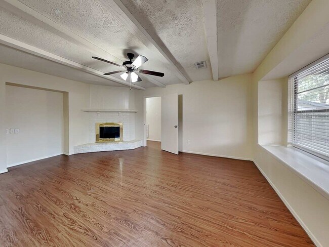 Building Photo - 8502 Avington Rd