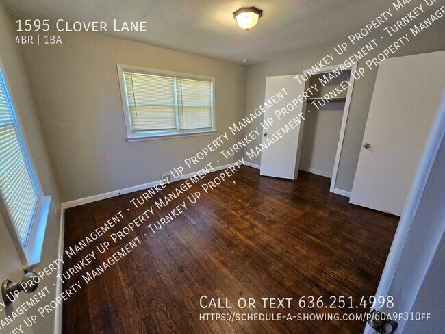 Foto del edificio - 1595 Clover Ln