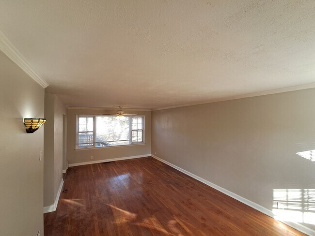 Foto del edificio - Roxton Rhythm and Blues