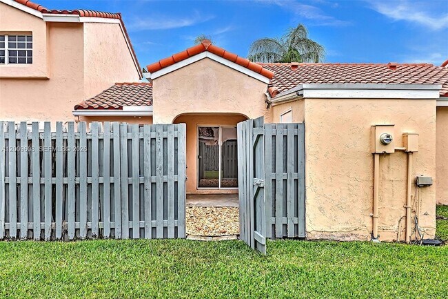 Foto del edificio - 1439 Springside Dr