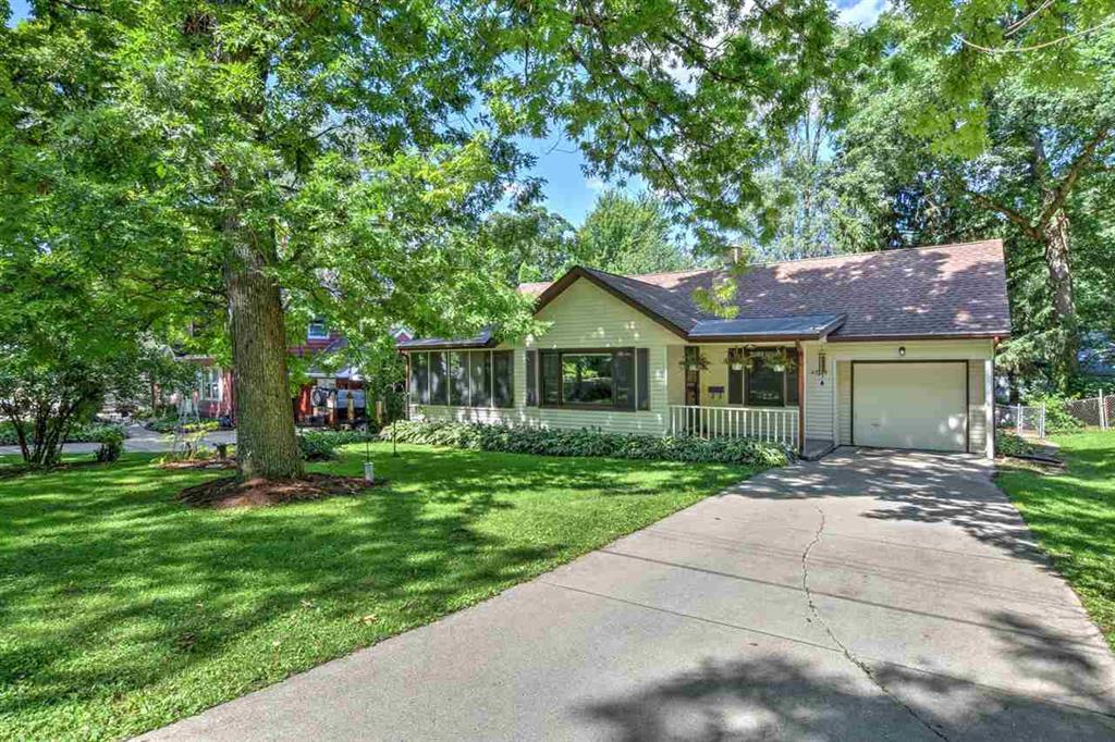 Foto principal - 4509 Shore Acres Rd