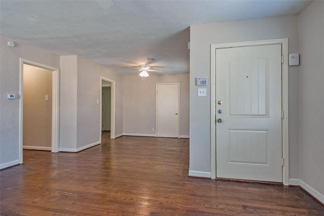 Foto del edificio - 2476 Highwood Dr