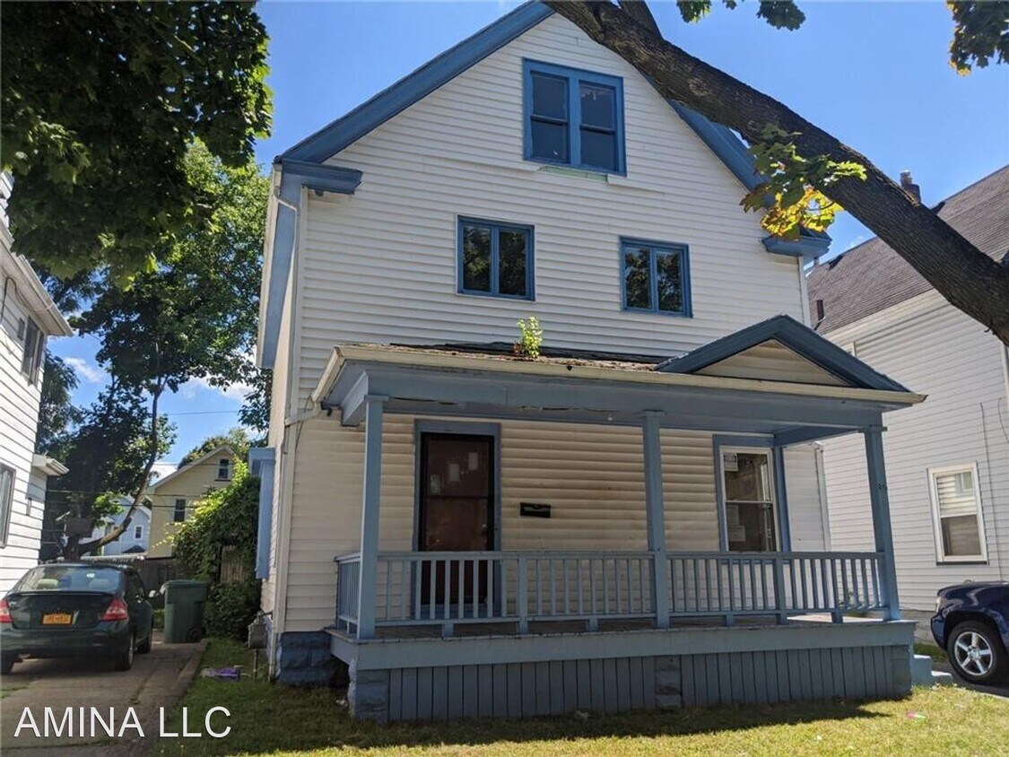 4 br, 1.5 bath House 30 PORTAGE ST House Rental in Rochester, NY
