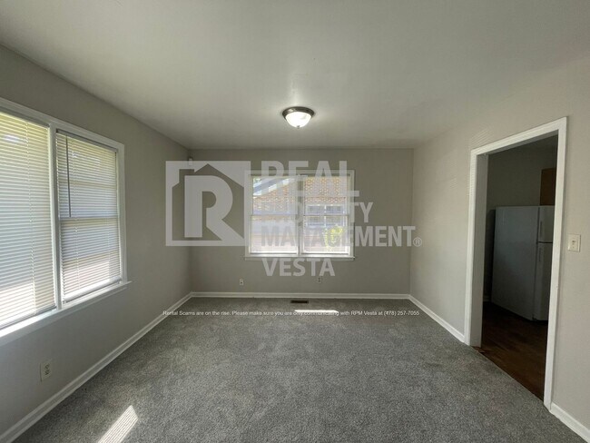 Foto del edificio - 2970 Malibu Dr