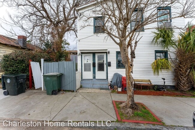 Building Photo - 1 br, 1 bath House - 68 Lee St. Unit A (2020)