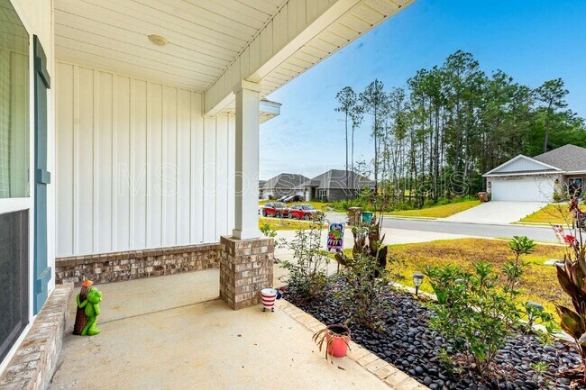 Foto del edificio - 5702 Overland Dr