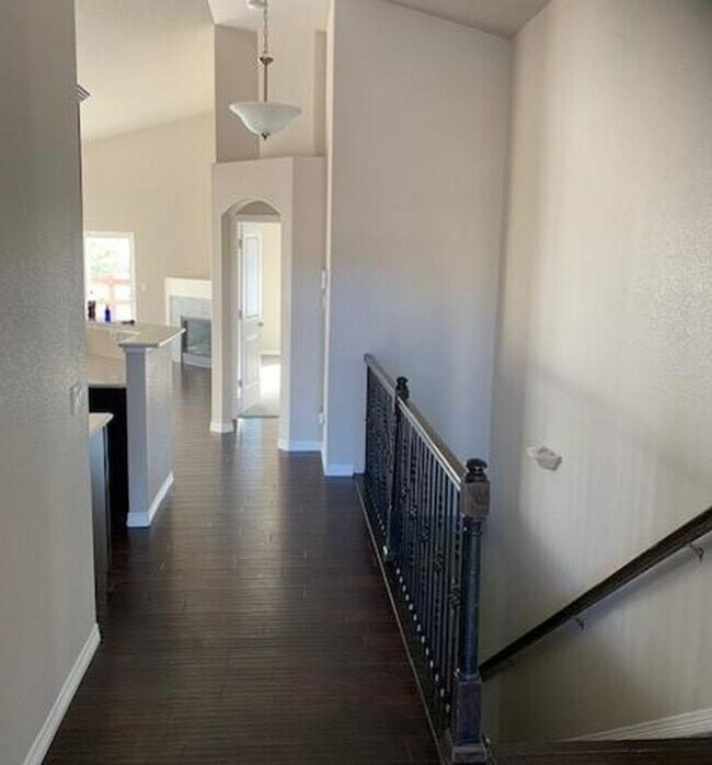 Foto del edificio - 5 Bedroom Three Bathroom Single Family Home in Monument